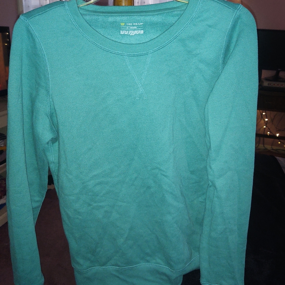 Blue green crew neck